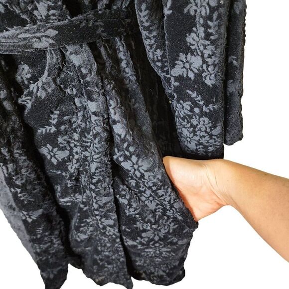 INC Short Kimono Robe Burnout Velvet Womens Size S Black Pockets - Picture 3 of 8